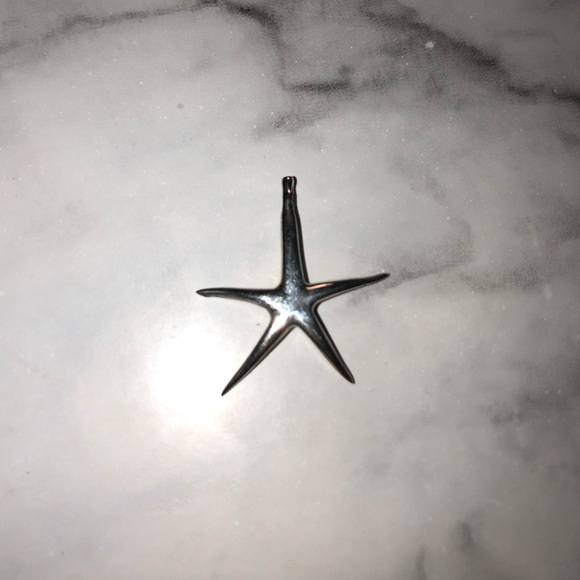 Silver starfish pendant - Picture 2 of 3